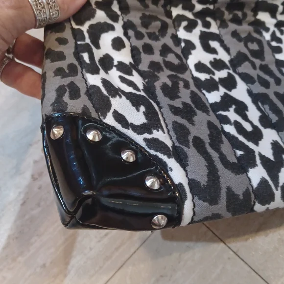 Unique Betsey Johnson Betseyville Quilted Foldover Clutch/Shoulder Bag - Picture 4 of 11